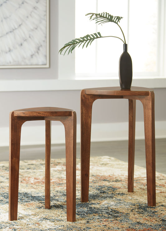 Brynnleigh - Accent Table Set (Set of 2) - Medium Brown