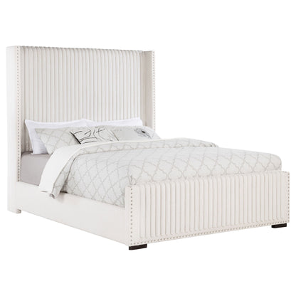 Ian - Queen Wingback Bed With Nailhead Trim And Low Footboard - Cream