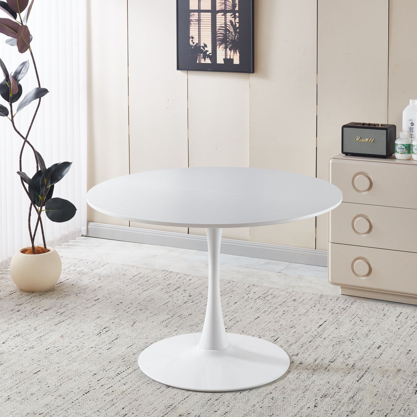 Mid-Century Tulip Dining Table With Round Top