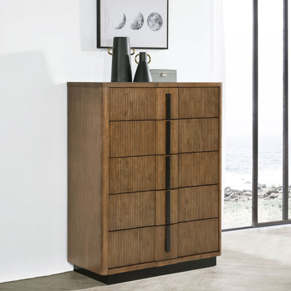 Moraga - 5 Drawer Chest Of Drawers - Ash Brown