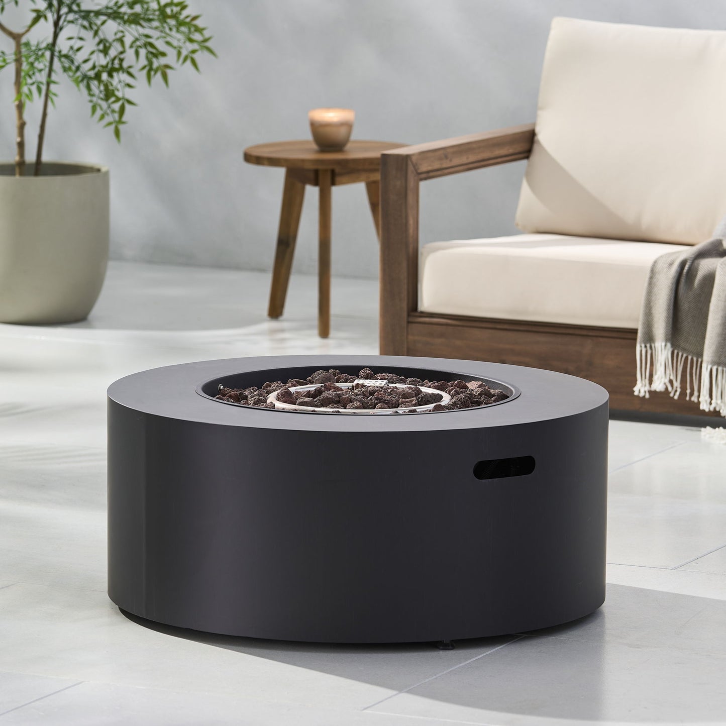 Round Iron Fire Pit With 40, 000 Btu