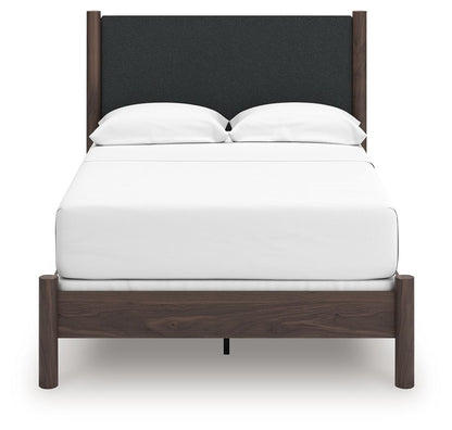 Pamytta - Upholstered Panel Bed