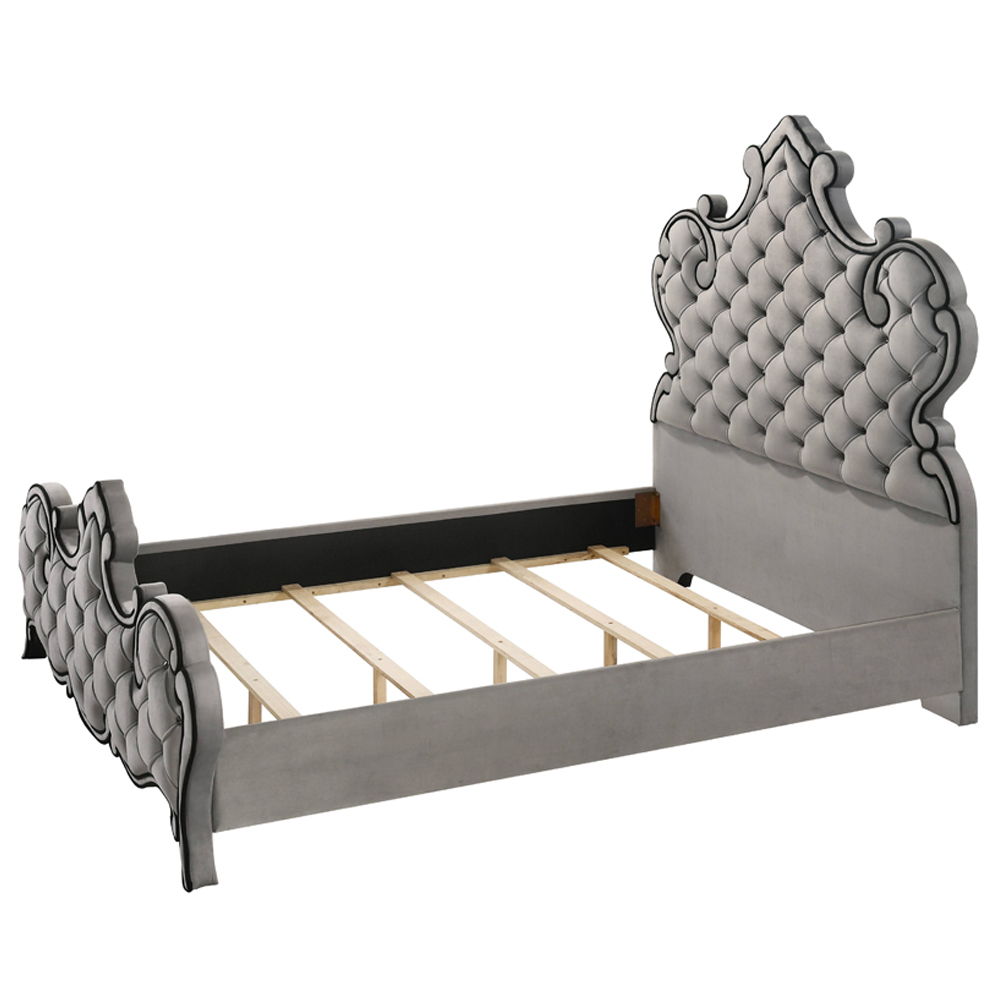 Perine - Bed