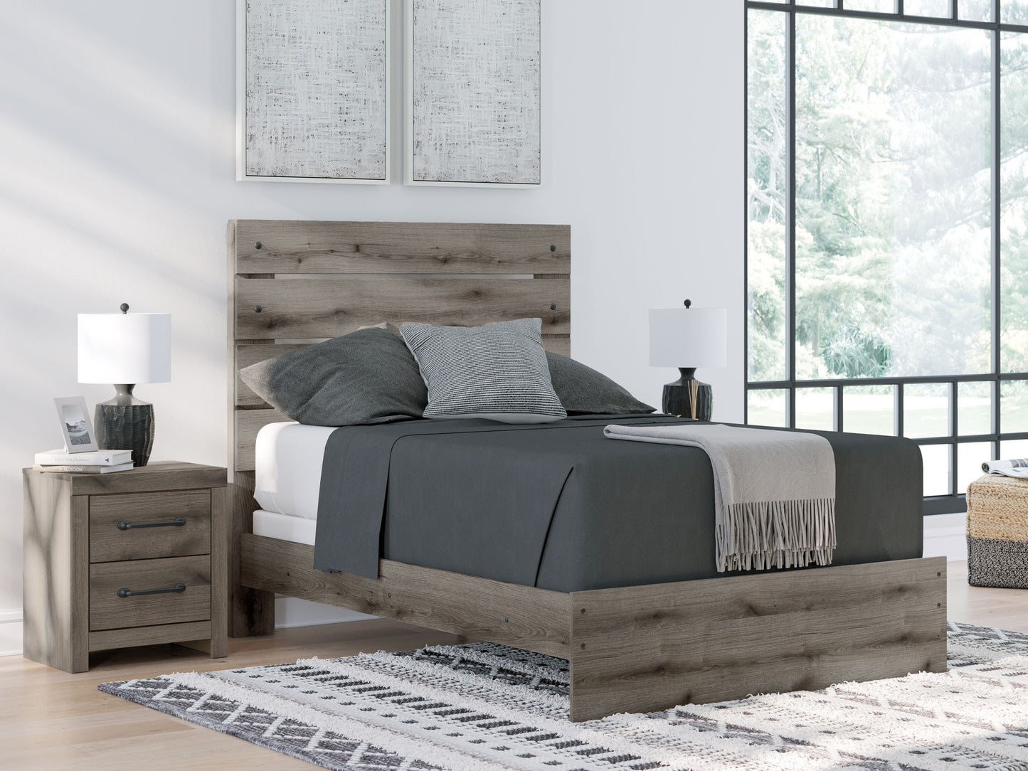 Graystorm - Panel Bed