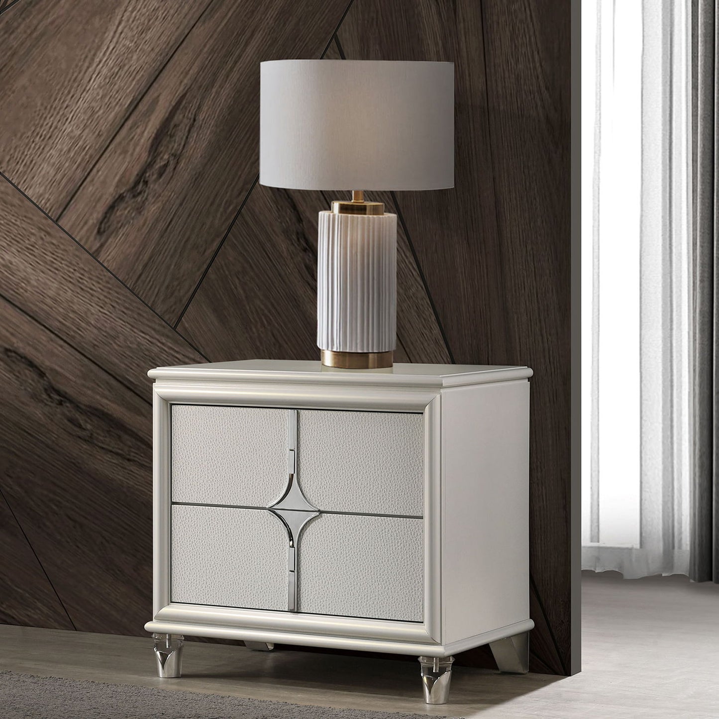 Gwendolyn - 2 Drawer Nightstand - White