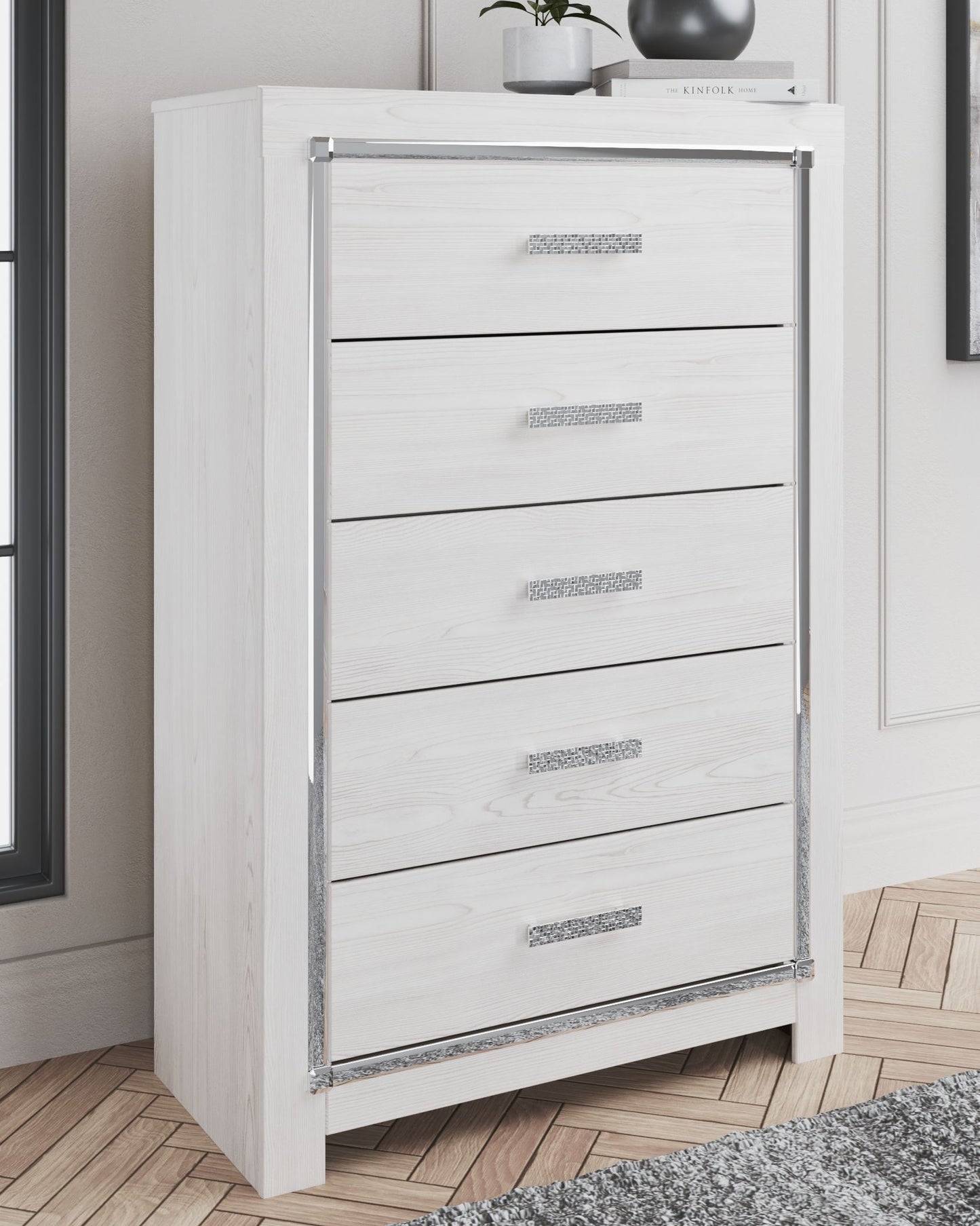 Altyra - Five Drawer Chest - White