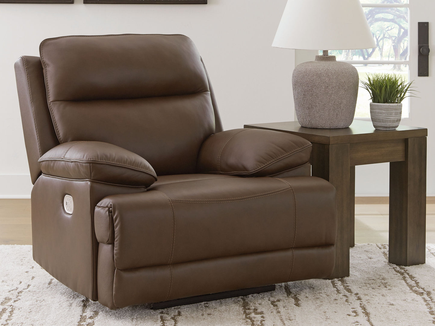 Vonryan - Power Recliner / Adj Headrest - Tobacco
