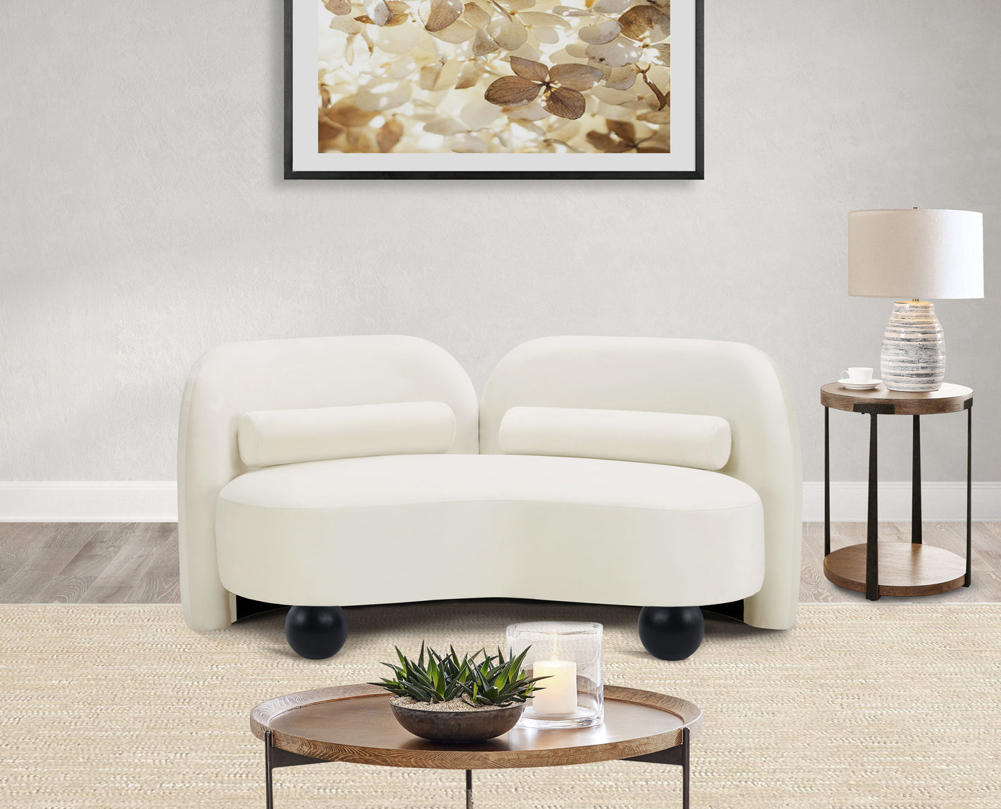 Daphne - Velvet Loveseat