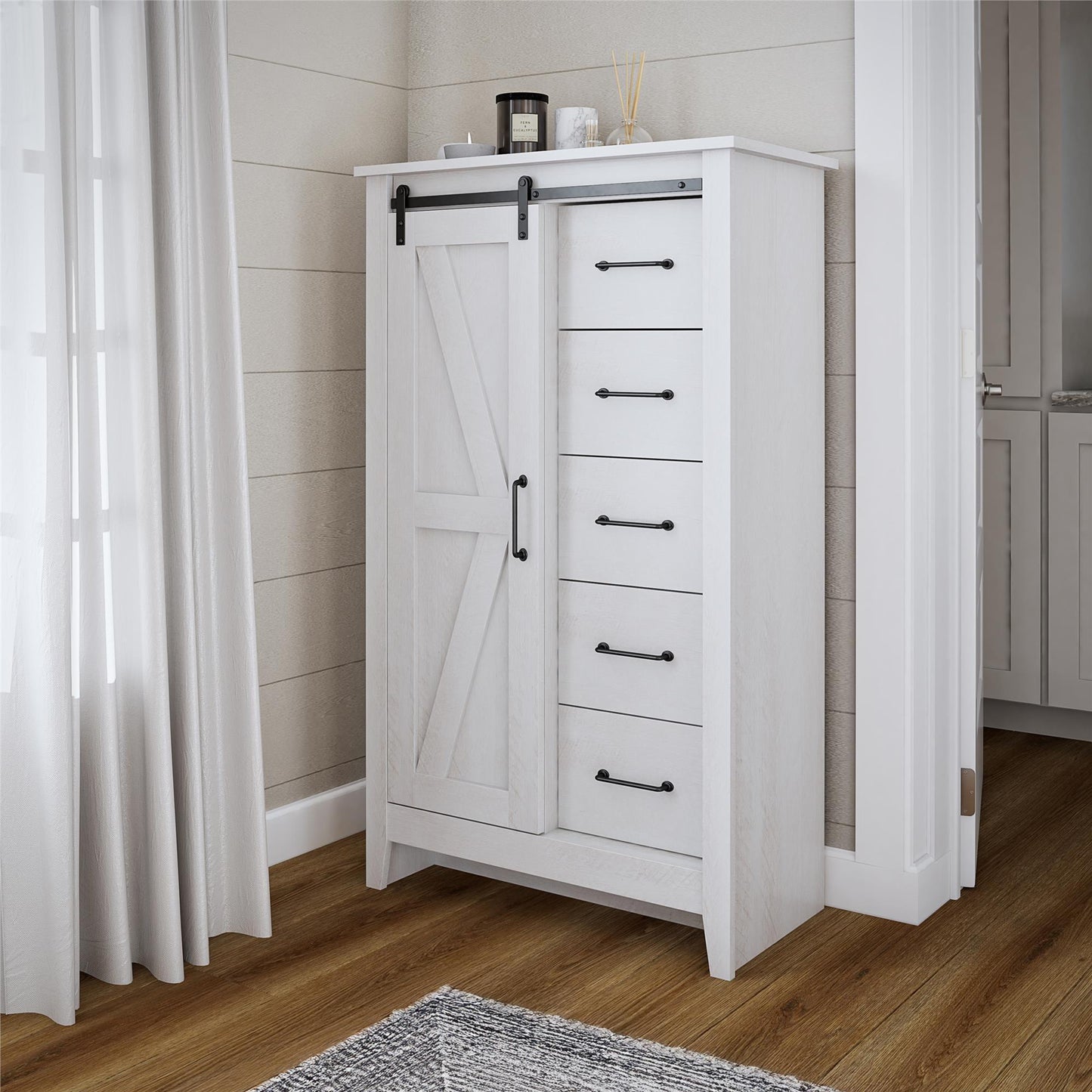 Alton - Gentleman's Chest