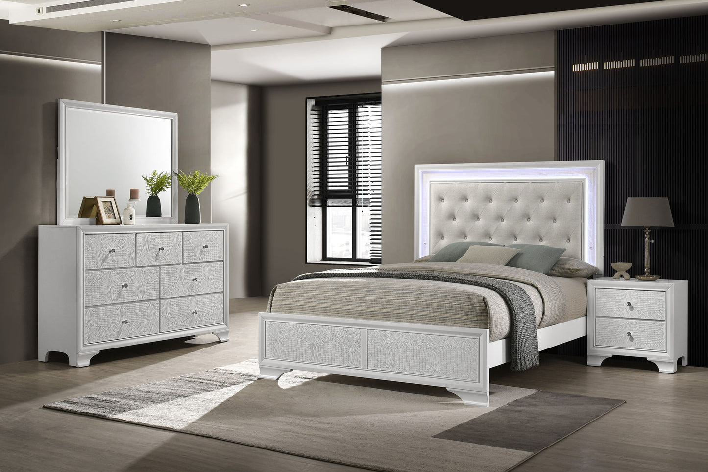 Lyssa - King 4 Piece Bedroom Set - Oat / Frost
