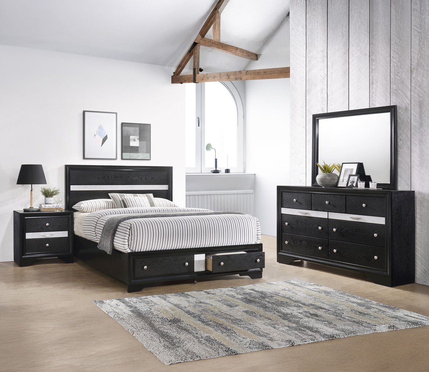 Regata - Queen 4 Piece Bedroom Set - Black
